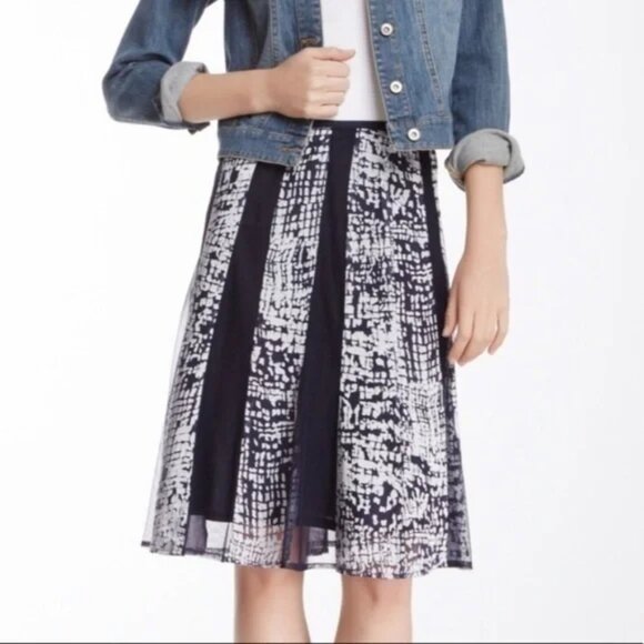 Nic + Zoe Burnout Squares Mixed Media Panel A-line Skirt Size 8 EUC - Picture 2 of 13